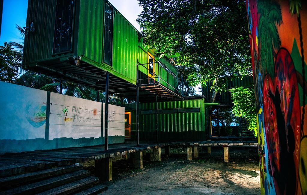 Hangover Hostels @ Colombo Intl Airport Katunayaka Eksteriør bilde