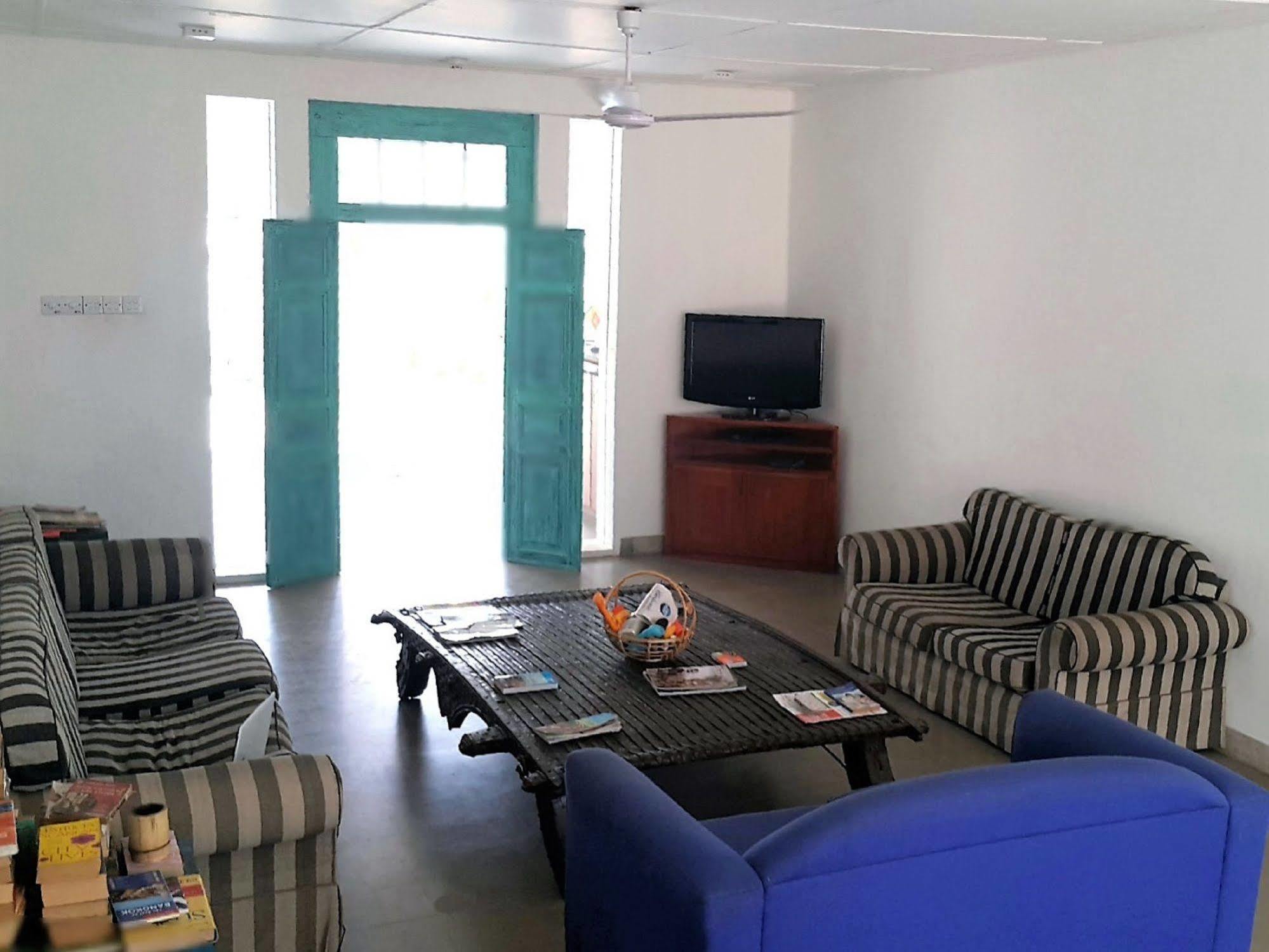 Hangover Hostels @ Colombo Intl Airport Katunayaka Eksteriør bilde